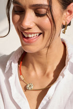 Sway Neckpiece