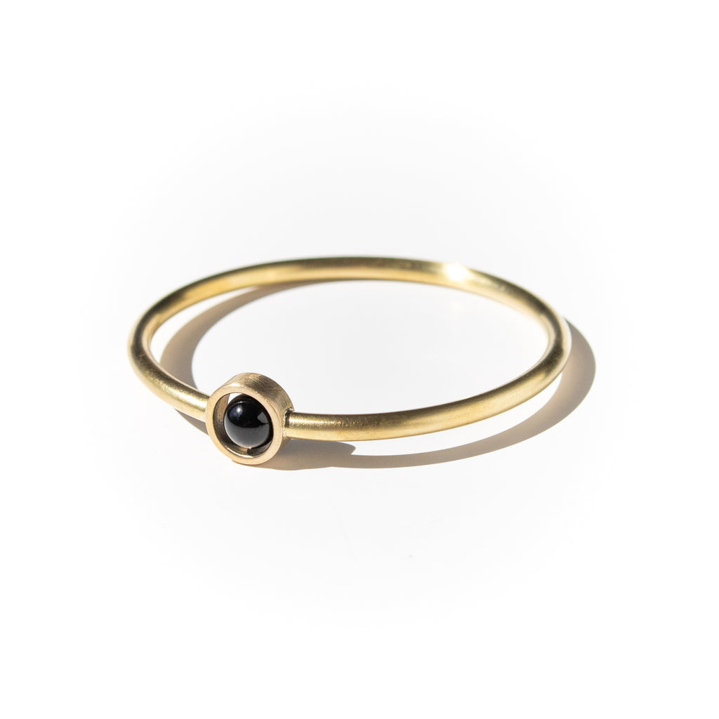 Gold Circle & Gem Bangle