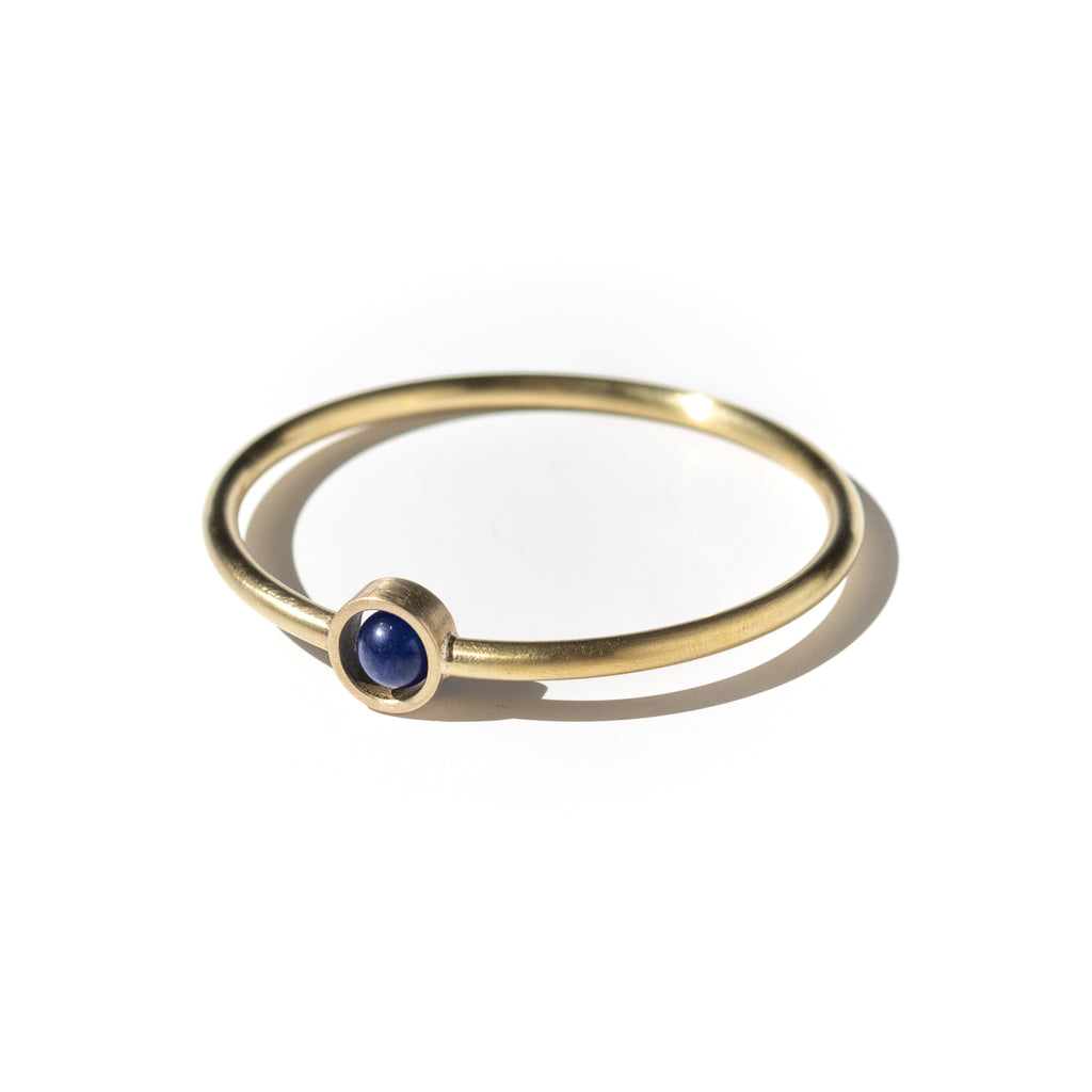 Gold Circle & Gem Bangle